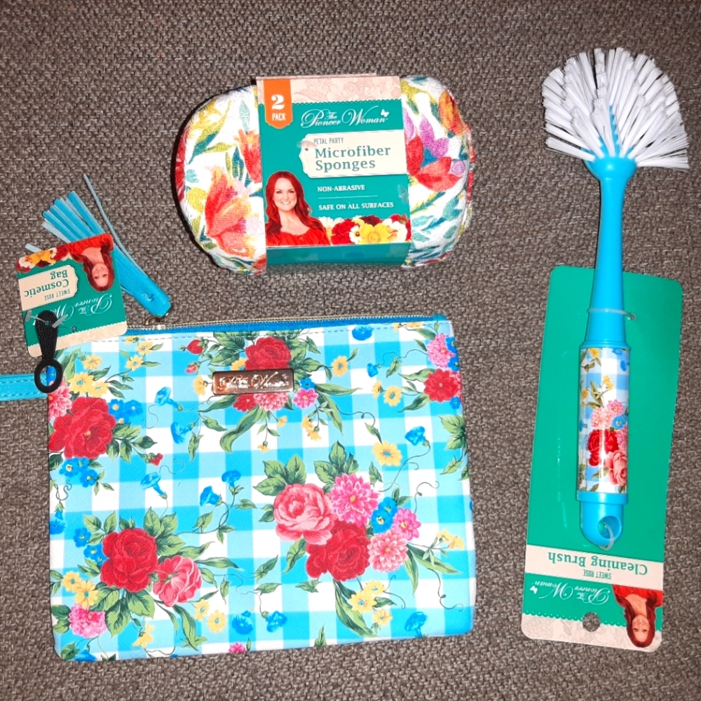 💲4pc Sweet Rose & Petal Party Pioneer Woman Set